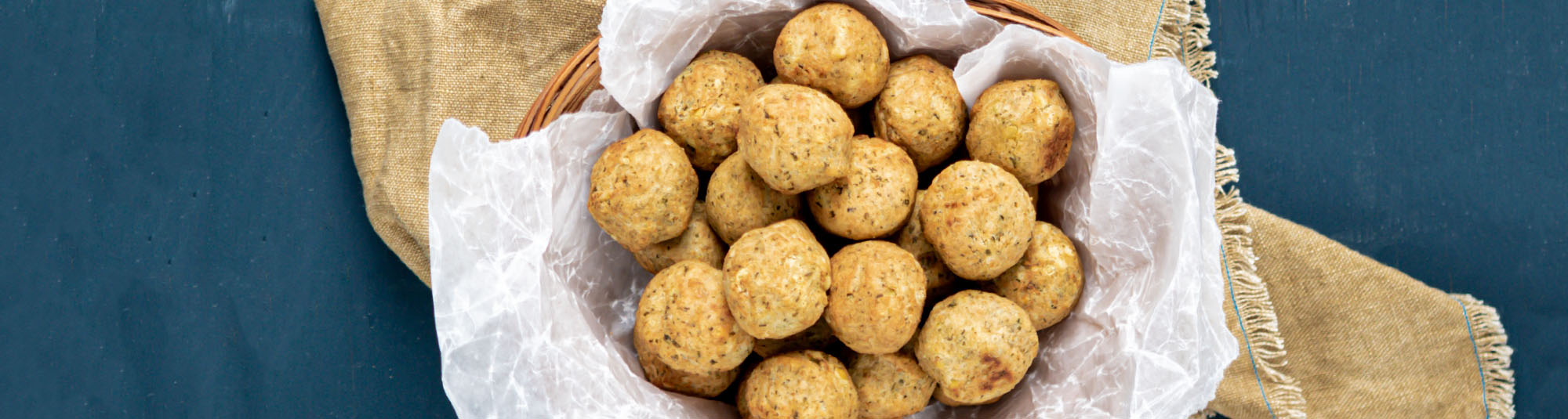 Falafel halloumi-juustolla ja kasviksilla