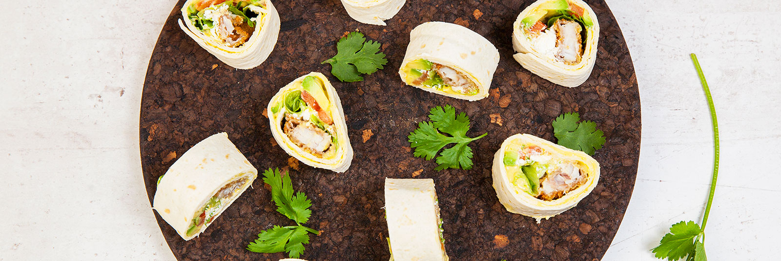 Kalapuikko-avokado cocktailwrapit